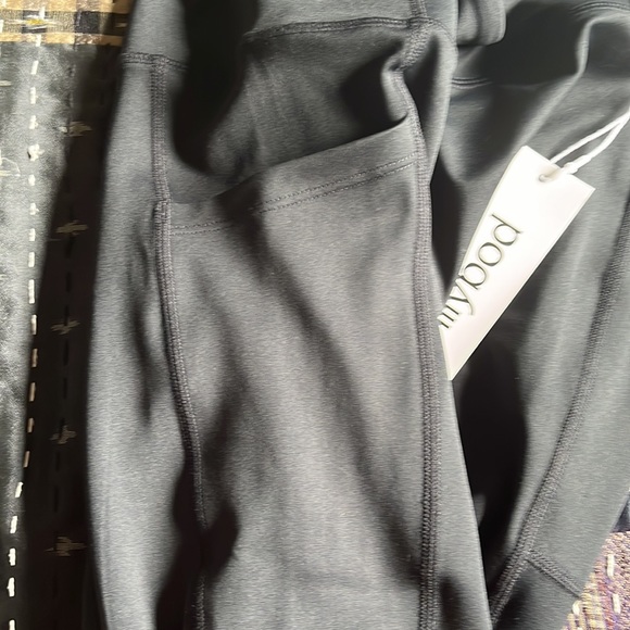 Lilybod Workout capris - Picture 6 of 8